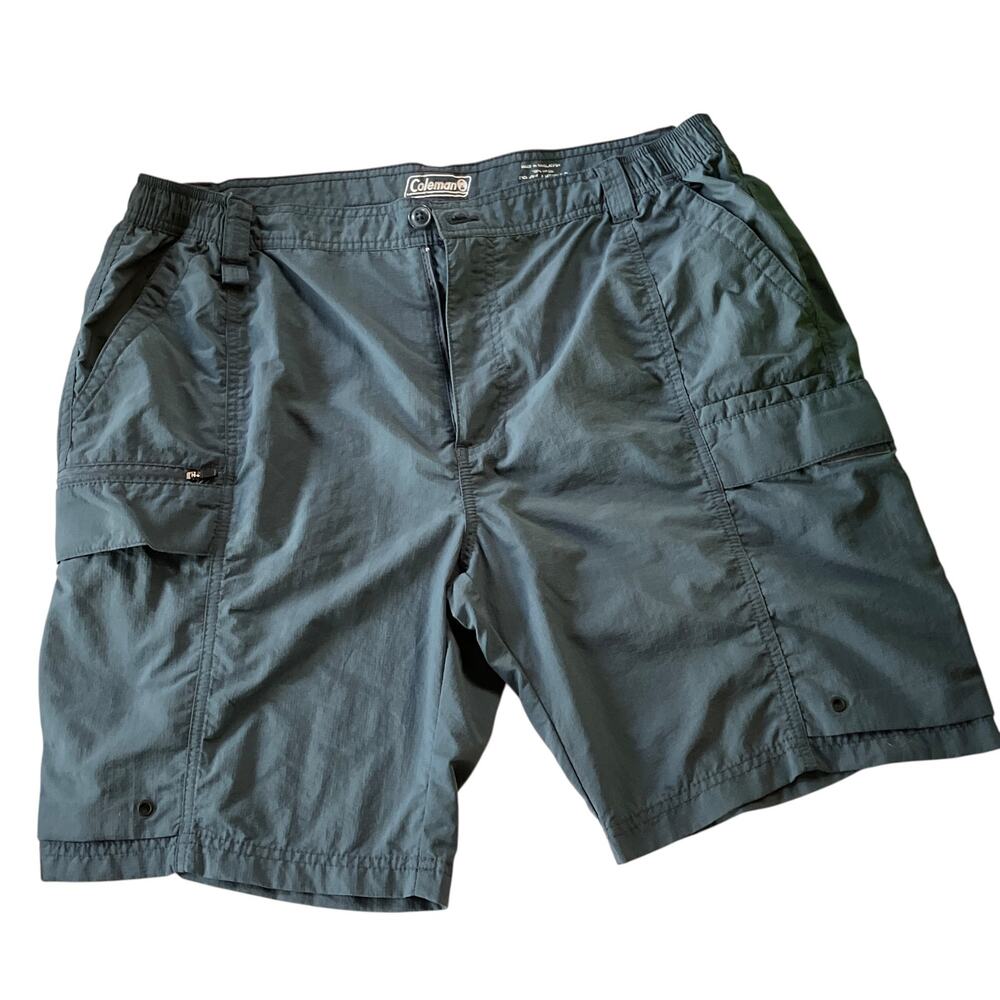 Coleman Nylon Cargo Shorts Men's Large 36 - 38 Elastic Waist Outdoors Beachy